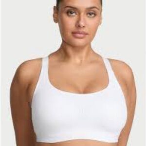 Victoria's Secret VSX Lightweight Mesh Sports Bra